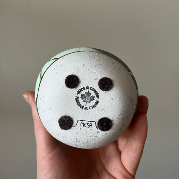 Vintage Mesa Gold Leafed Vase - Picture 4 of 4